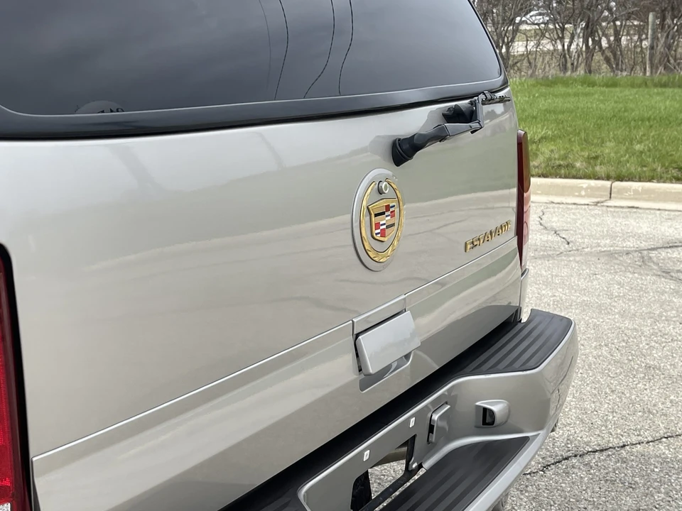 2004 Cadillac Escalade & EXT 2nd Gen - Image 24 of 31