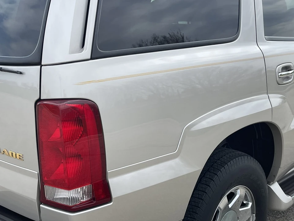 2004 Cadillac Escalade & EXT 2nd Gen - Image 22 of 31