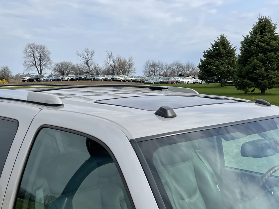 2004 Cadillac Escalade & EXT 2nd Gen - Image 13 of 31