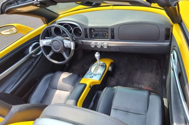 2004 Chevrolet SSR - Image 6 of 9