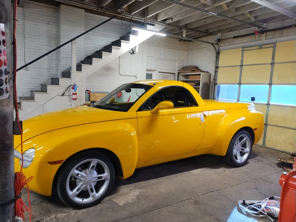 2004 Chevrolet SSR - Image 23 of 31
