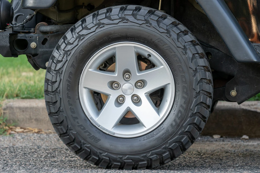 2004 Jeep TJ Wrangler - Image 30 of 31