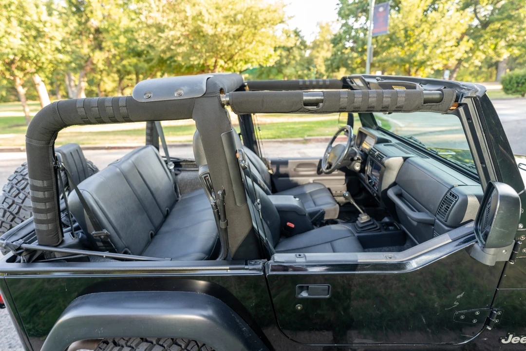 2004 Jeep TJ Wrangler - Image 19 of 31