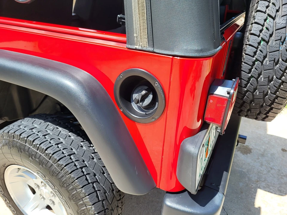 2004 Jeep TJ Wrangler - Image 29 of 31