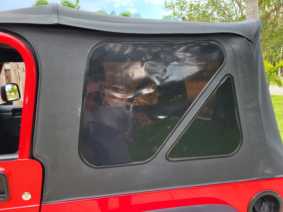 2004 Jeep TJ Wrangler - Image 26 of 31