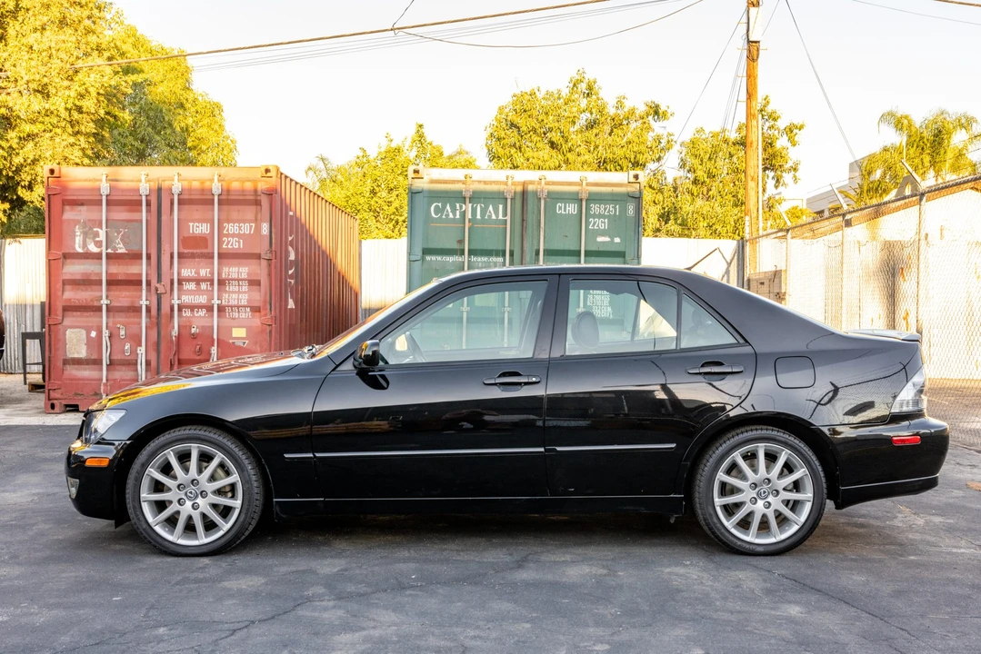 2004 Lexus IS 1st Gen - Image 12 of 31