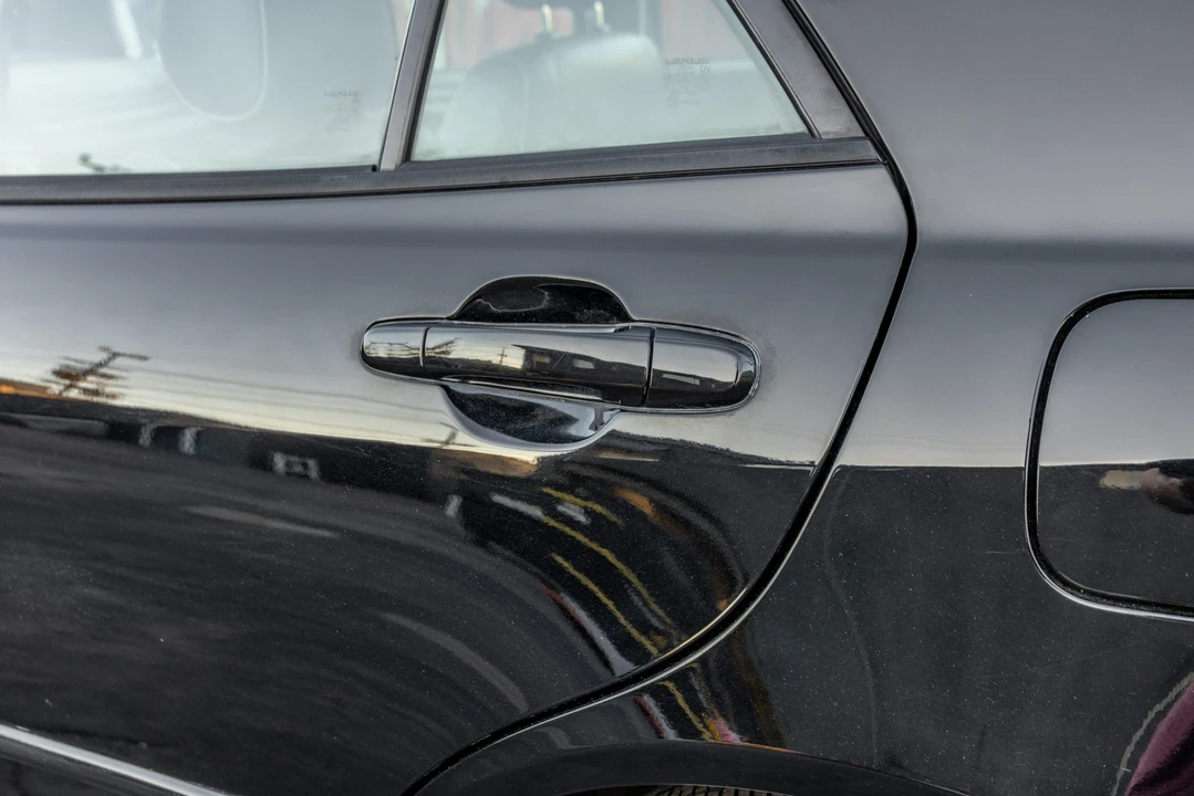 2004 Lexus IS 1st Gen - Image 25 of 31
