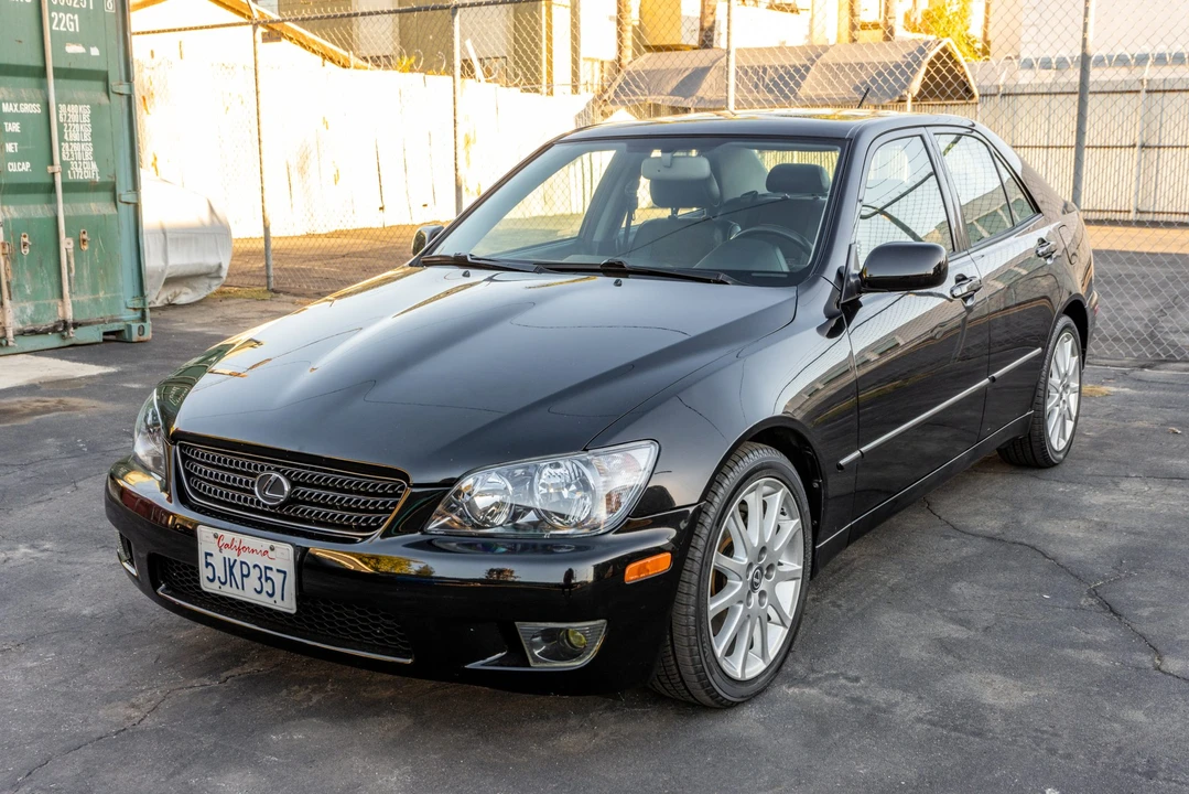 2004 Lexus IS 1st Gen - Image 3 of 31