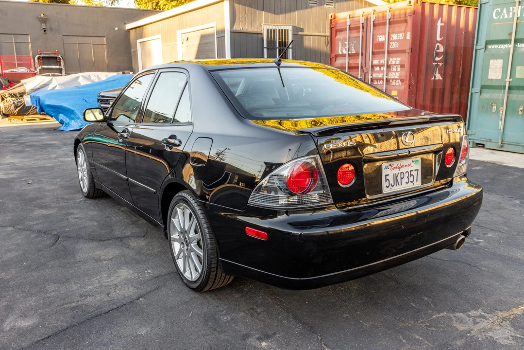 2004 Lexus IS 1st Gen - Image 9 of 31