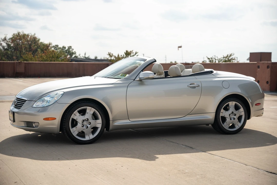 2004 Lexus SC430 - Image 24 of 31