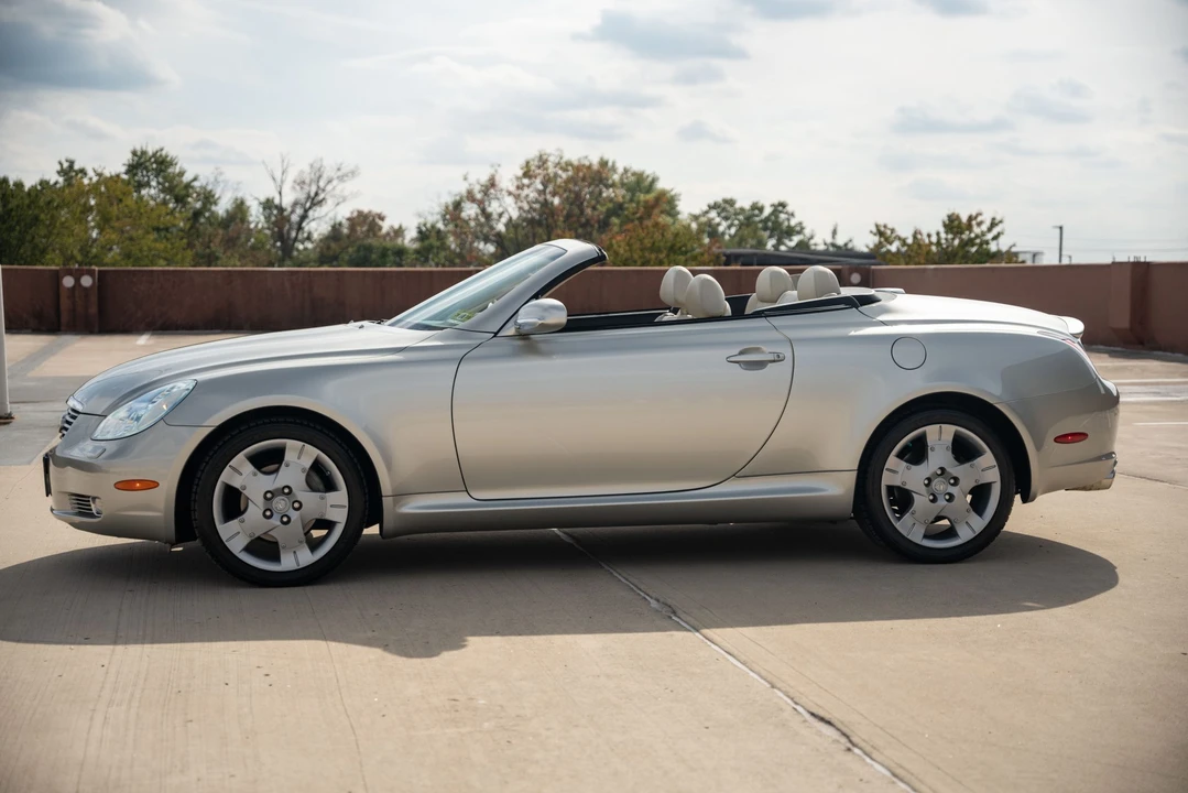 2004 Lexus SC430 - Image 23 of 31