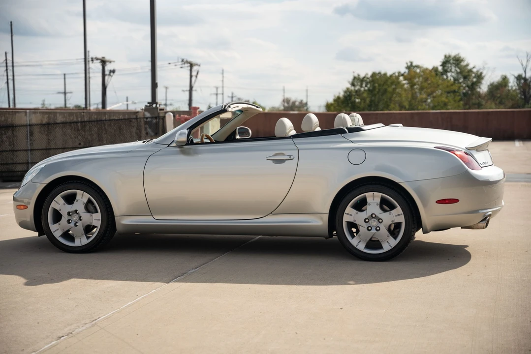 2004 Lexus SC430 - Image 21 of 31