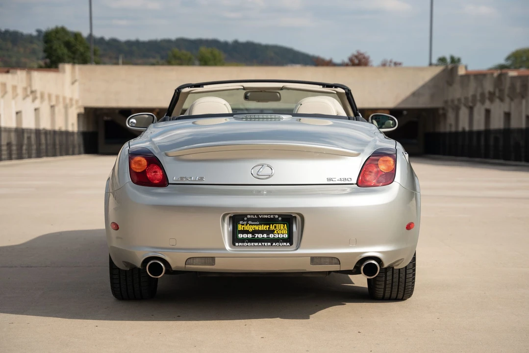2004 Lexus SC430 - Image 15 of 31