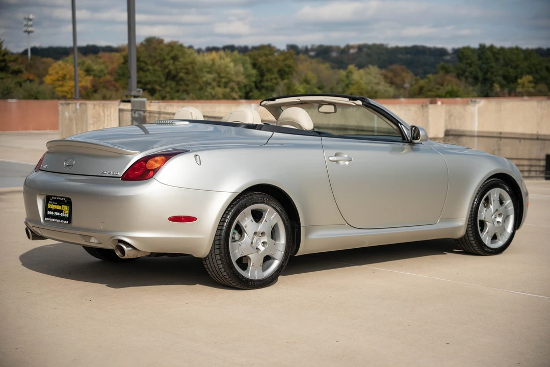 2004 Lexus SC430 - Image 12 of 31