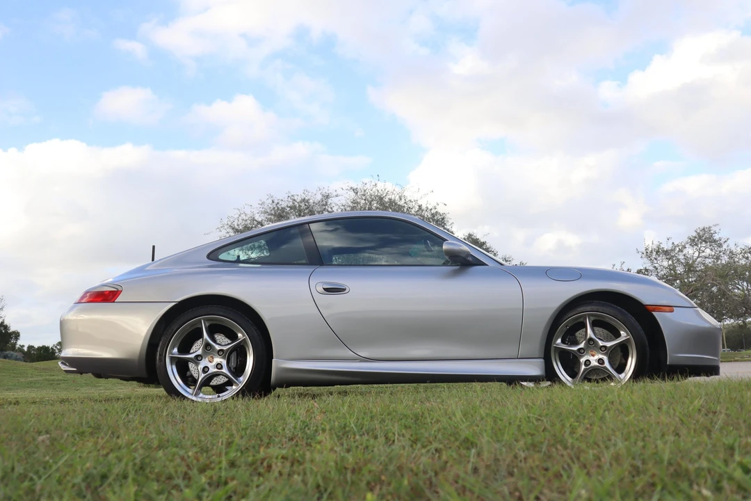 2004 Porsche 996 Carrera - Image 10 of 31
