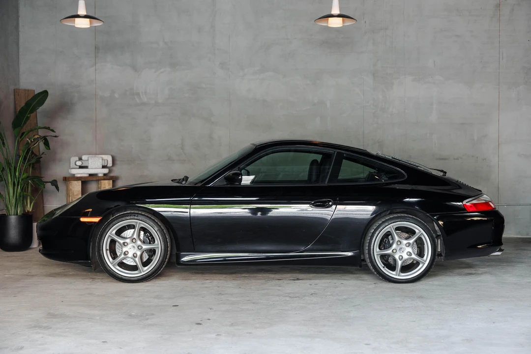 2004 Porsche 996 Carrera - Image 23 of 31