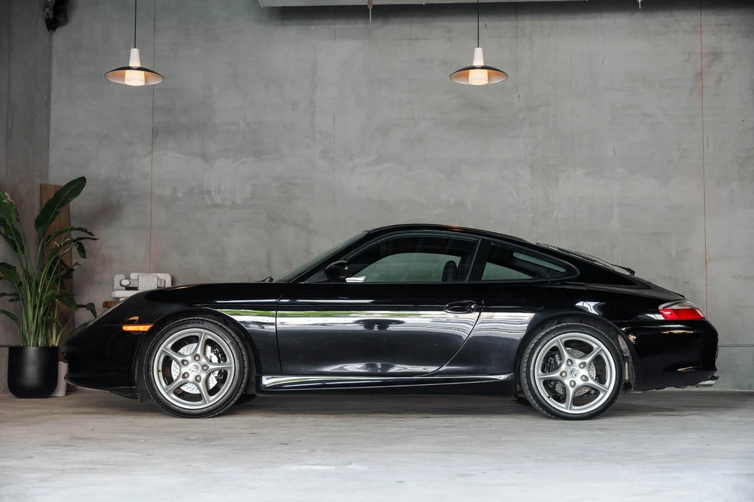 2004 Porsche 996 Carrera - Image 24 of 31