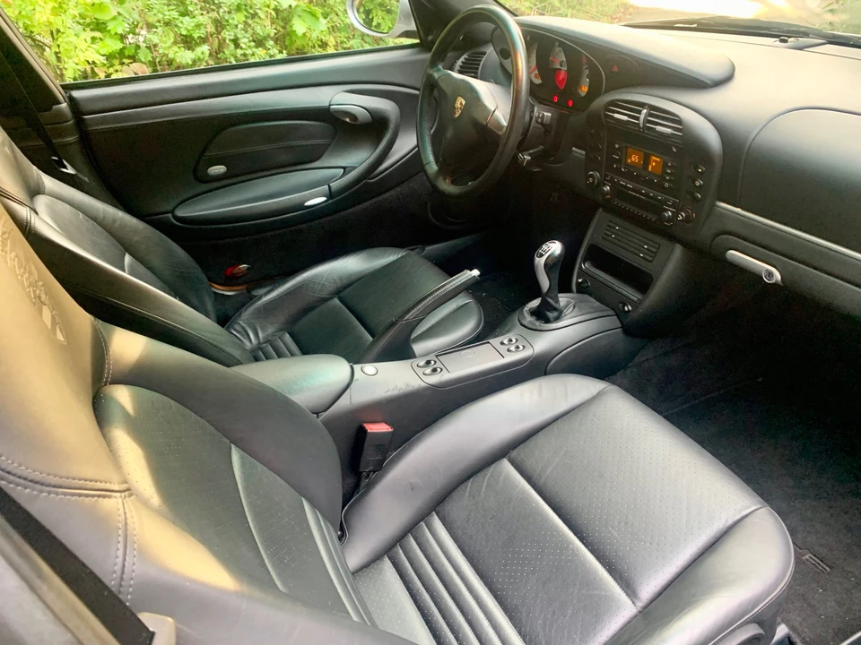 2004 Porsche 996 Carrera - Image 26 of 31