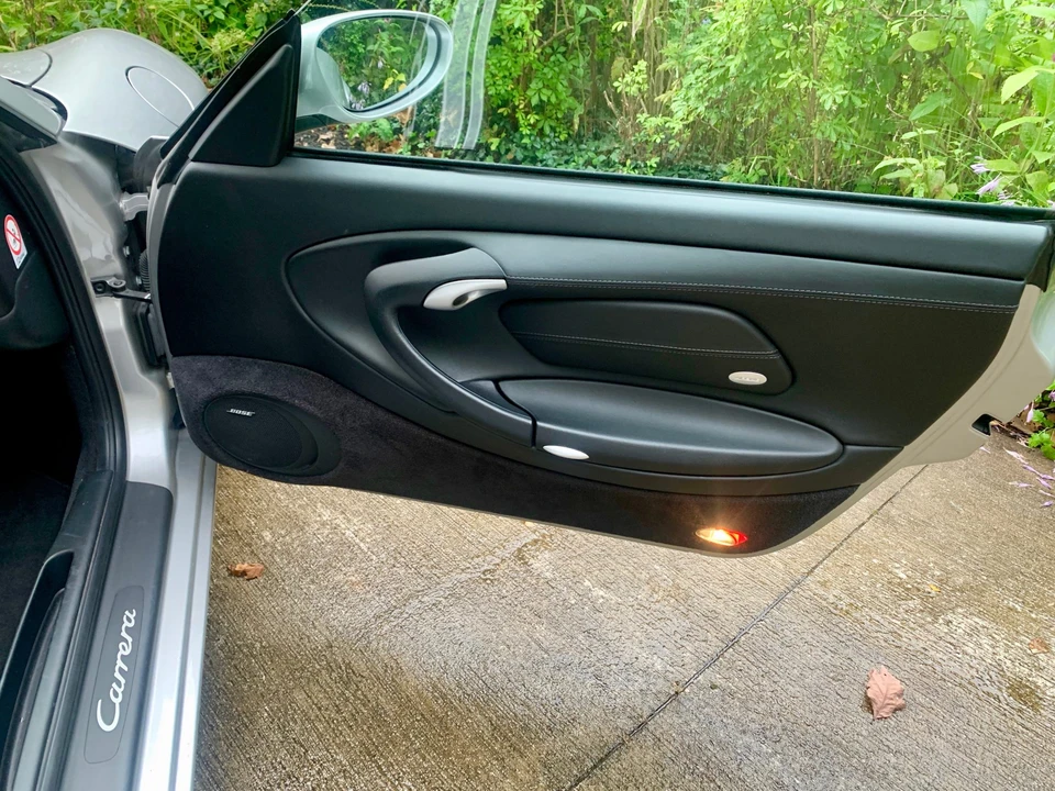 2004 Porsche 996 Carrera - Image 27 of 31