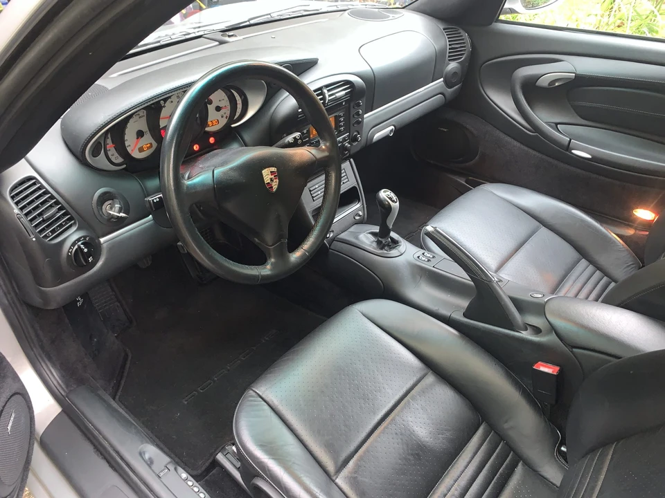 2004 Porsche 996 Carrera - Image 28 of 31