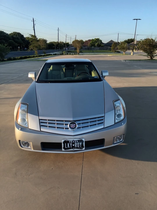 2005 Cadillac XLR - Image 9 of 31
