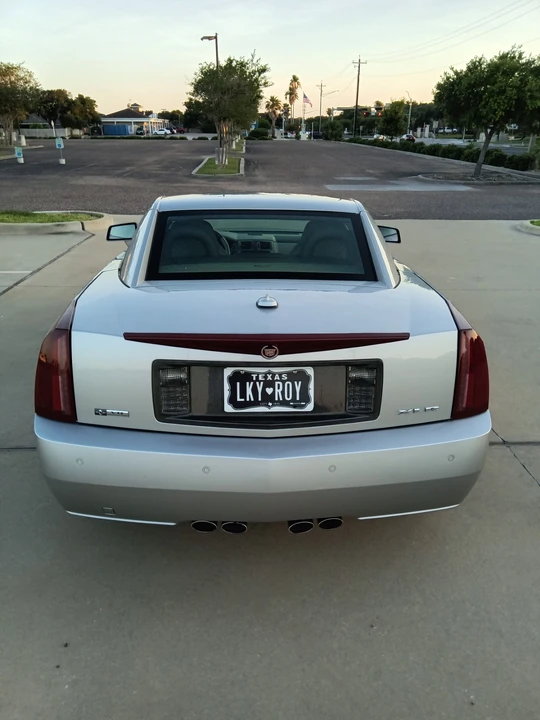 2005 Cadillac XLR - Image 17 of 31