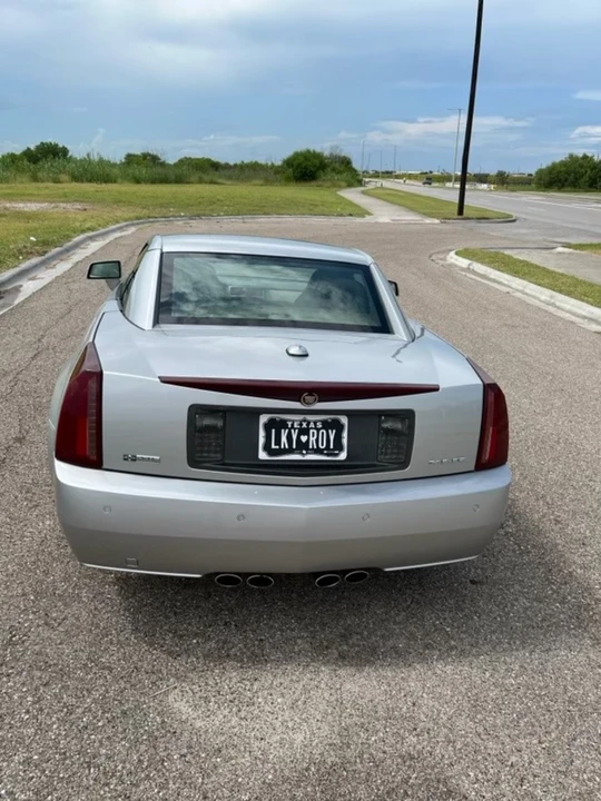 2005 Cadillac XLR - Image 15 of 31