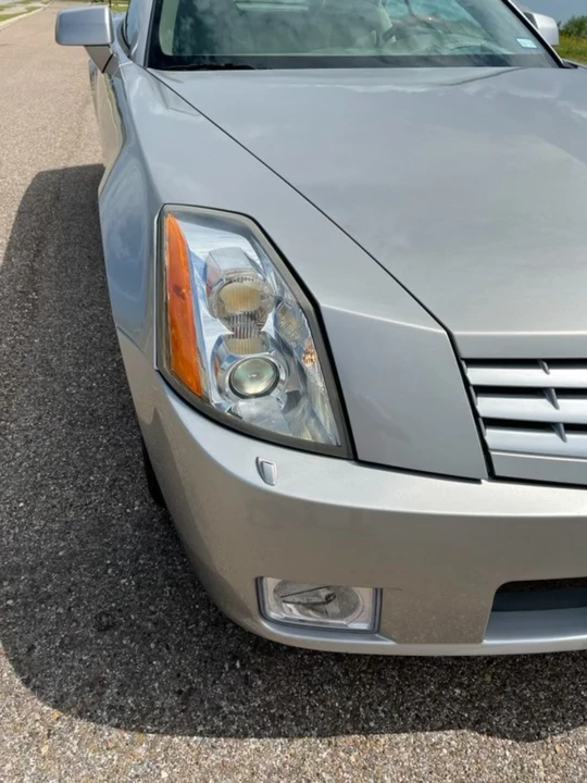 2005 Cadillac XLR - Image 25 of 31