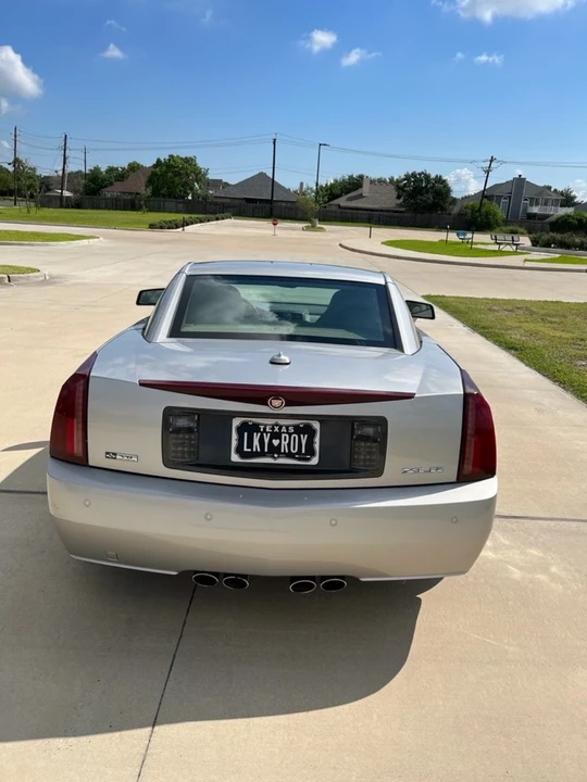 2005 Cadillac XLR - Image 16 of 31