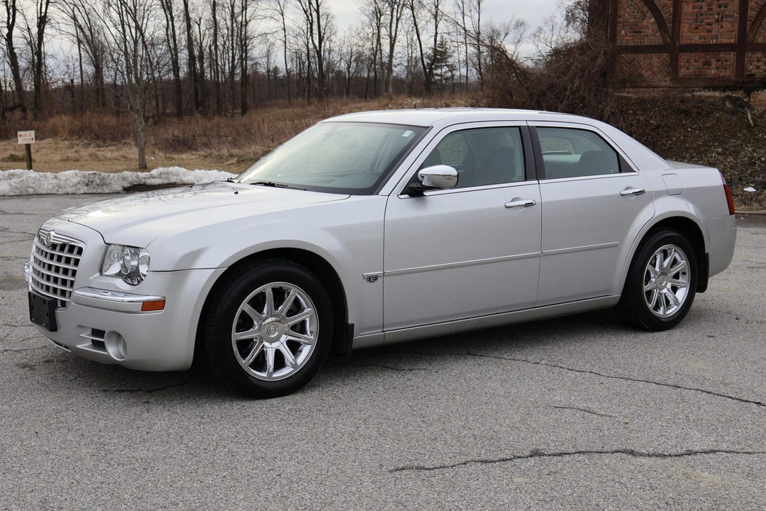 2005 Chrysler 300 (2005-2023) - Image 14 of 31