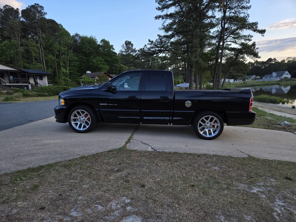 2005 Dodge Ram SRT-10 3rd Gen - Image 14 of 31