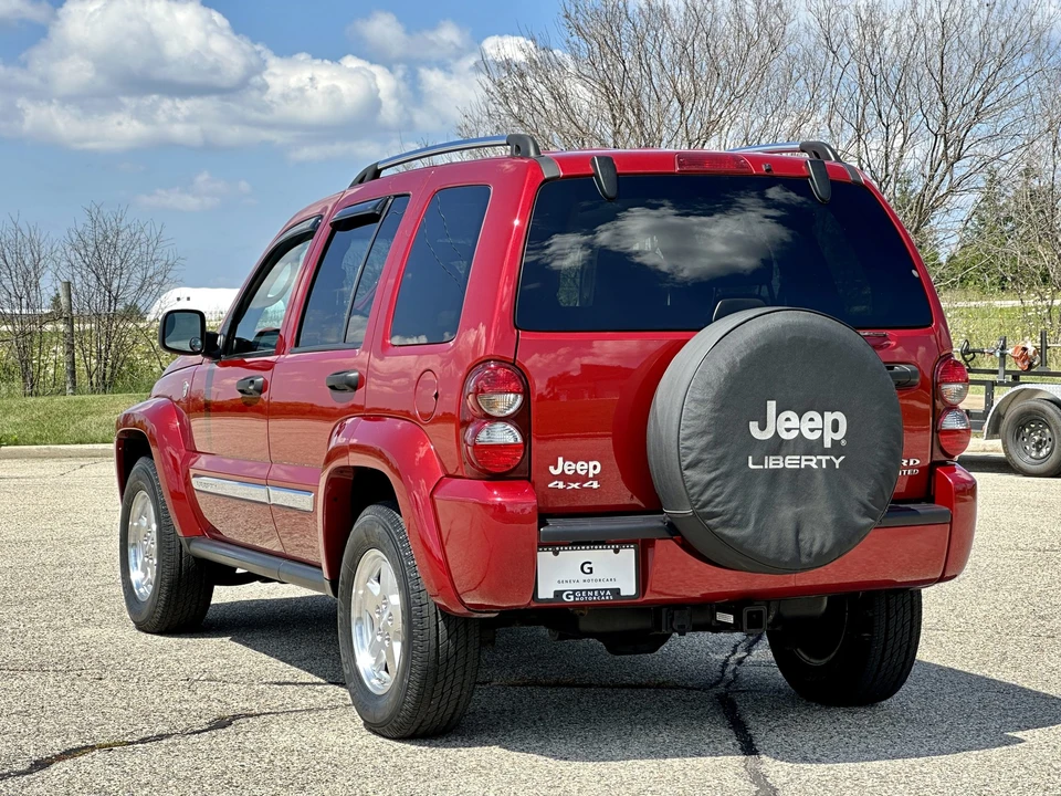 2005 Jeep KJ Liberty - Image 14 of 31