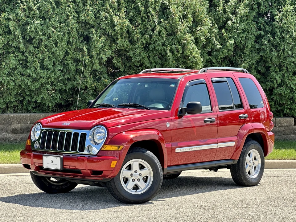 2005 Jeep KJ Liberty - Image 6 of 31