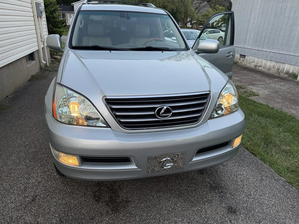 2005 Lexus GX 1st Gen - Image 14 of 31