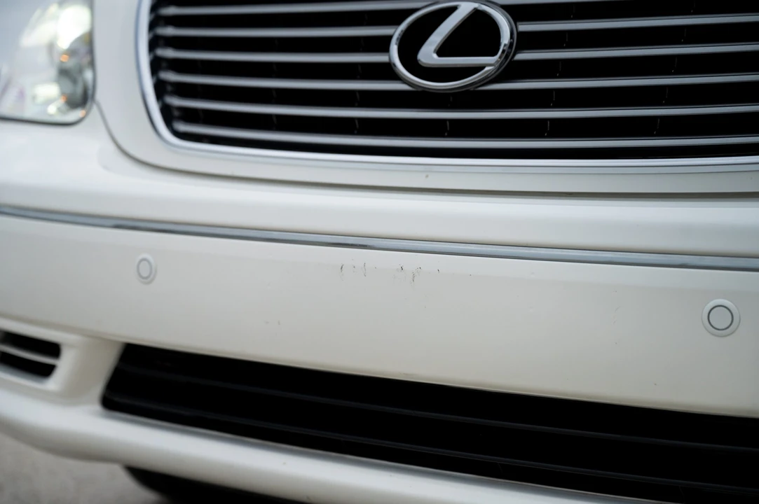 2005 Lexus LS 3rd Gen - Image 20 of 31