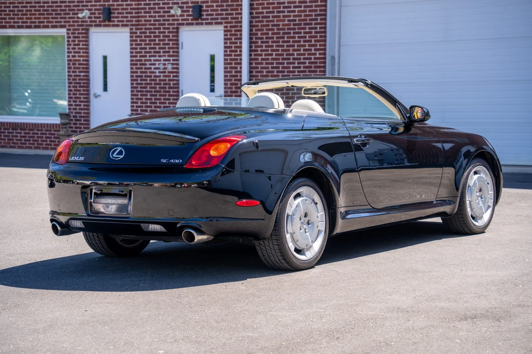 2005 Lexus SC430 - Image 25 of 31