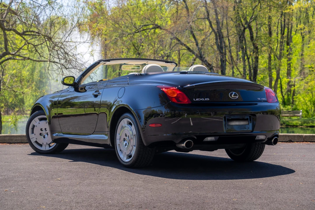 2005 Lexus SC430 - Image 9 of 31