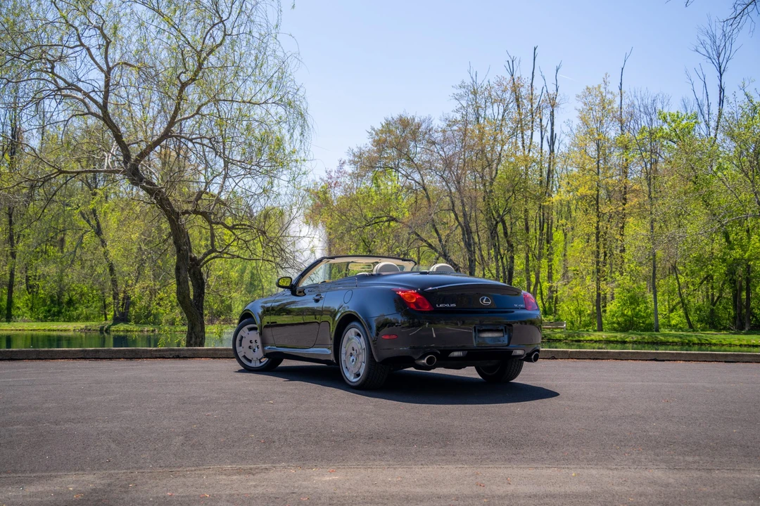 2005 Lexus SC430 - Image 8 of 31