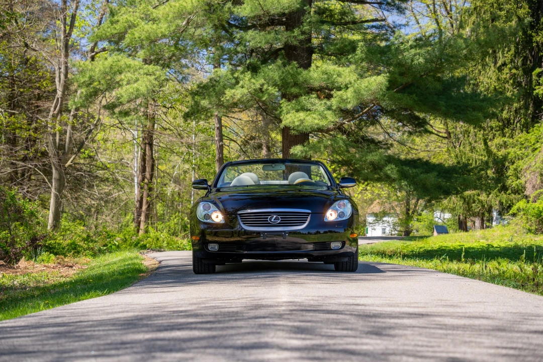 2005 Lexus SC430 - Image 10 of 31