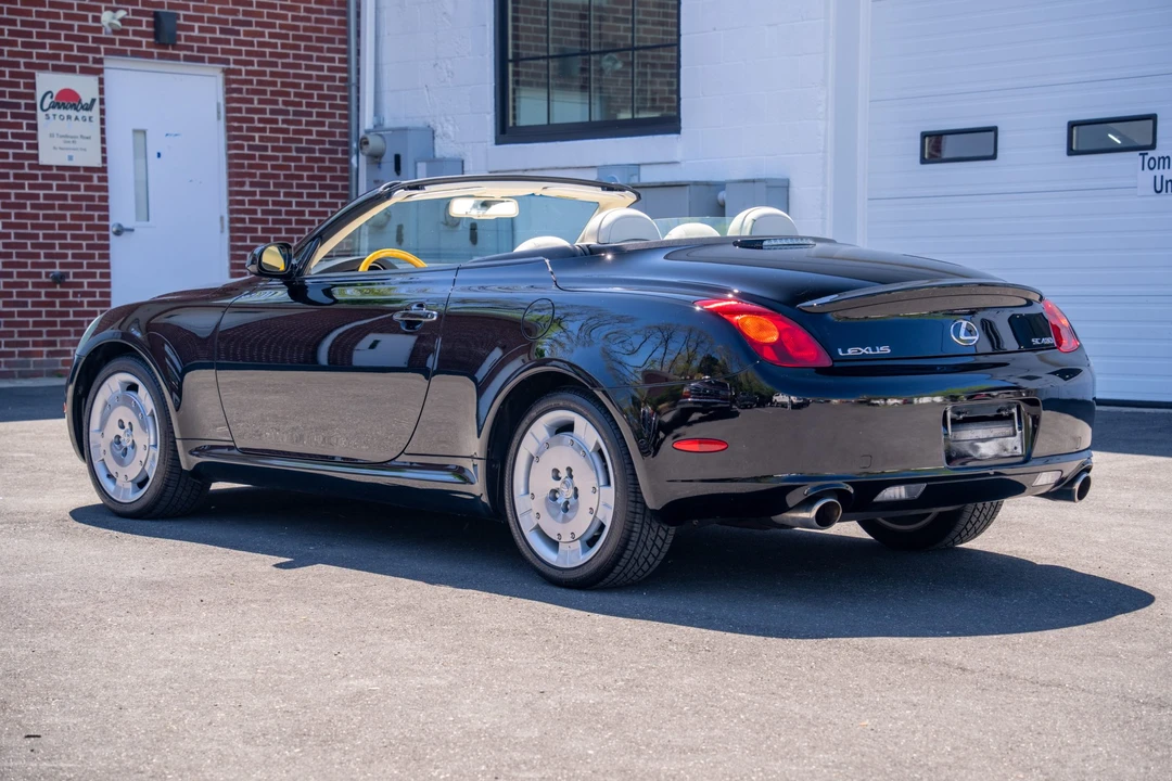2005 Lexus SC430 - Image 19 of 31