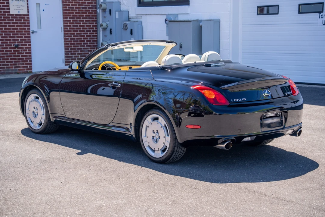 2005 Lexus SC430 - Image 20 of 31