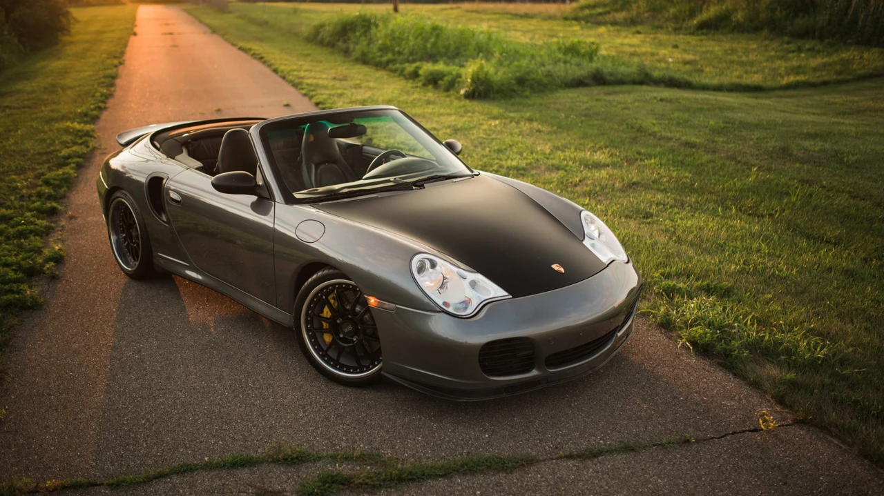 2005 Porsche 996 Turbo - Image 8 of 31