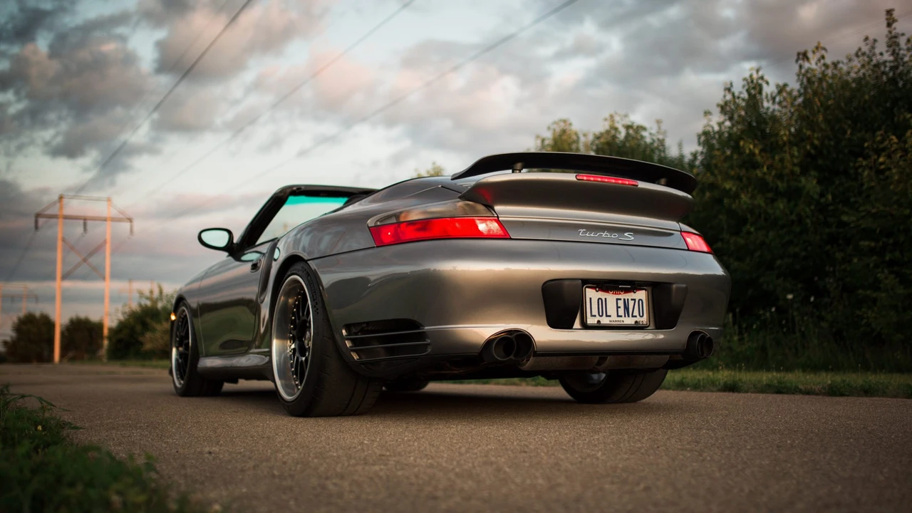 2005 Porsche 996 Turbo - Image 18 of 31