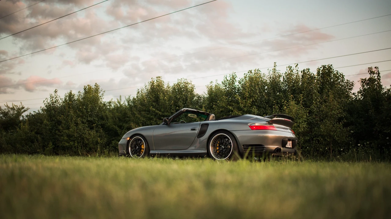 2005 Porsche 996 Turbo - Image 17 of 31