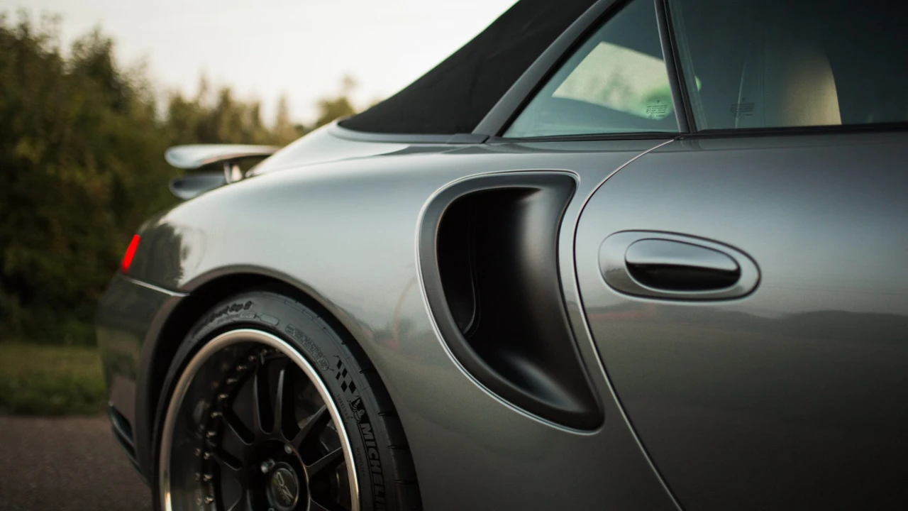 2005 Porsche 996 Turbo - Image 26 of 31