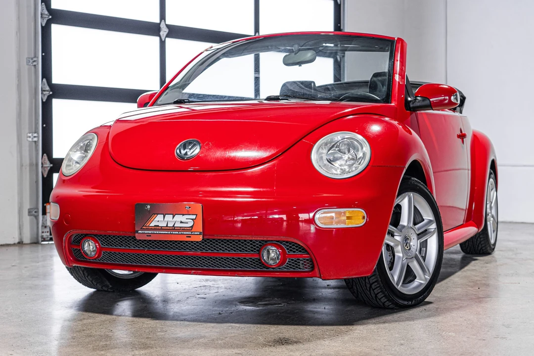 2005 Volkswagen New Beetle - Image 2 of 31