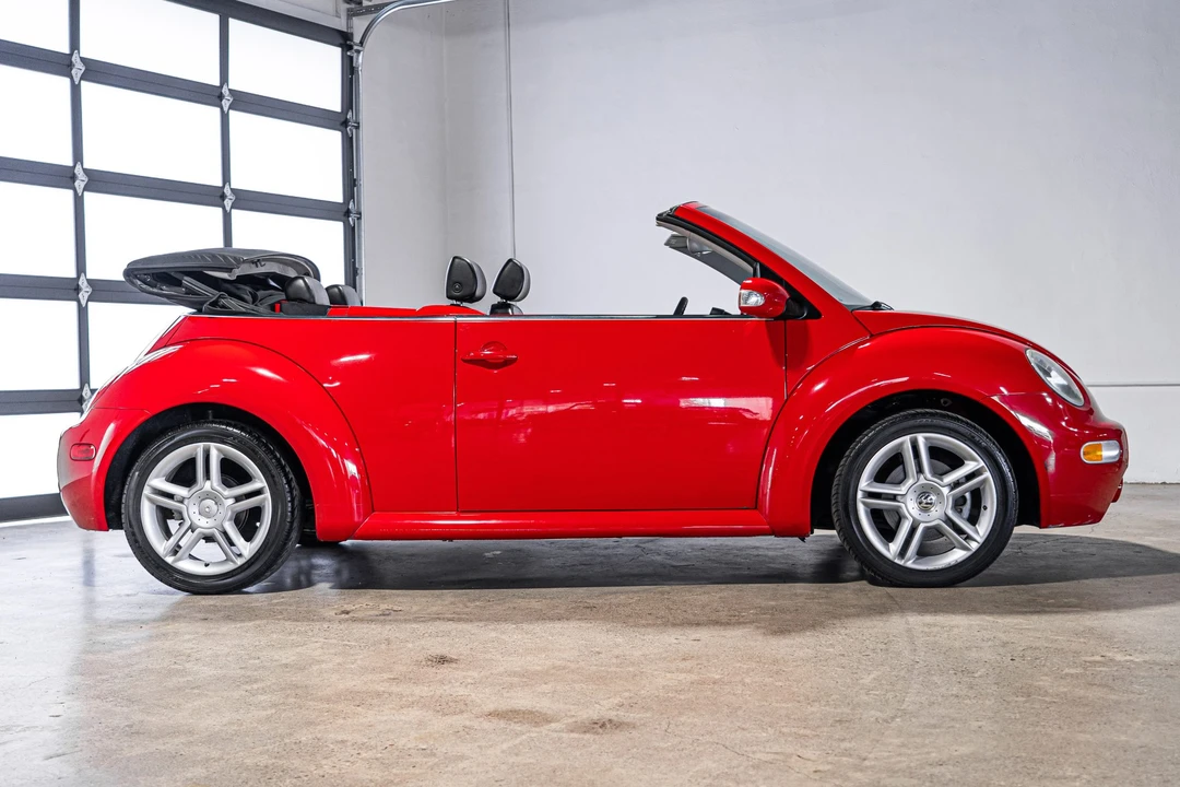 2005 Volkswagen New Beetle - Image 19 of 31