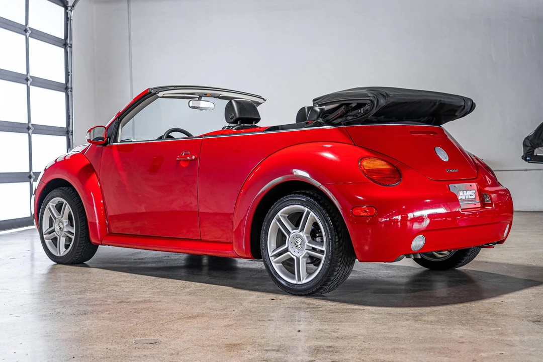 2005 Volkswagen New Beetle - Image 7 of 31
