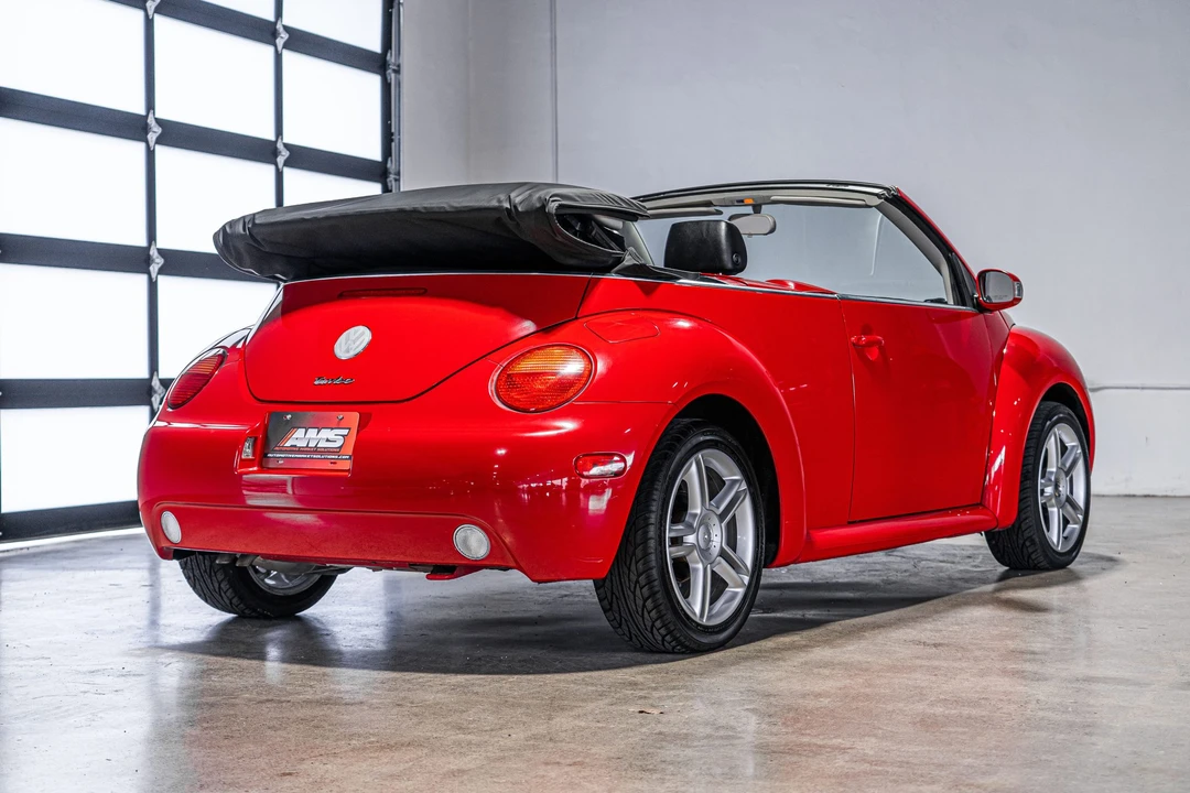 2005 Volkswagen New Beetle - Image 18 of 31