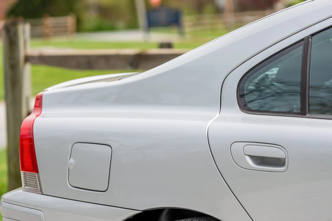 2005 Volvo S60 R 1st Gen - Image 13 of 31
